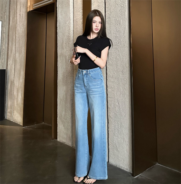 26SS人気上昇中☆☆LOEWE ロエベジーンズコピーレディースファッション履き心地美品