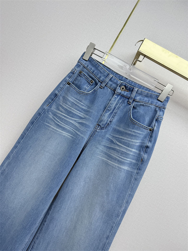 26SS人気上昇中☆☆LOEWE ロエベジーンズコピーレディースファッション履き心地美品