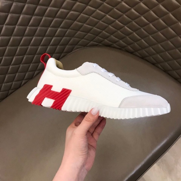 HERMES エルメス コピー Hデザイン スニーカー 主役級 スポーツカジュアル 洗練見え 売れ筋候補