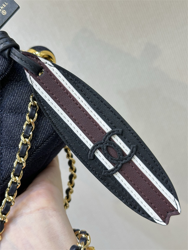 シャネルバッグチャームコピー高級感2026流行り車内用アクセサリー腰の飾り キーホルダーCHANEL