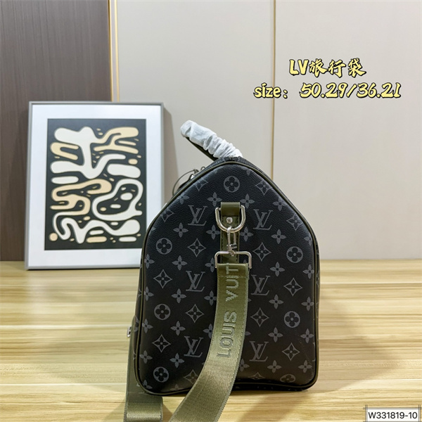 売れ筋候補 モノグラムデザイン LOUIS VUITTON ルイヴィトン コピー バッグ ダッフルバッグ 収納力あり