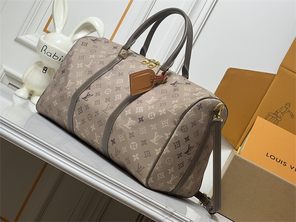 モノグラム 今季注目 キーポル風 LOUIS VUITTON ルイヴィトン コピー バッグ 旅行対応 収納力あり