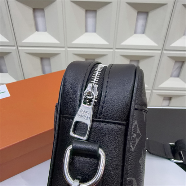 2026流行り新作☆Louisvuitton ルイヴィトンメッセンジャーバッグコピー多機能2WAYバッグ