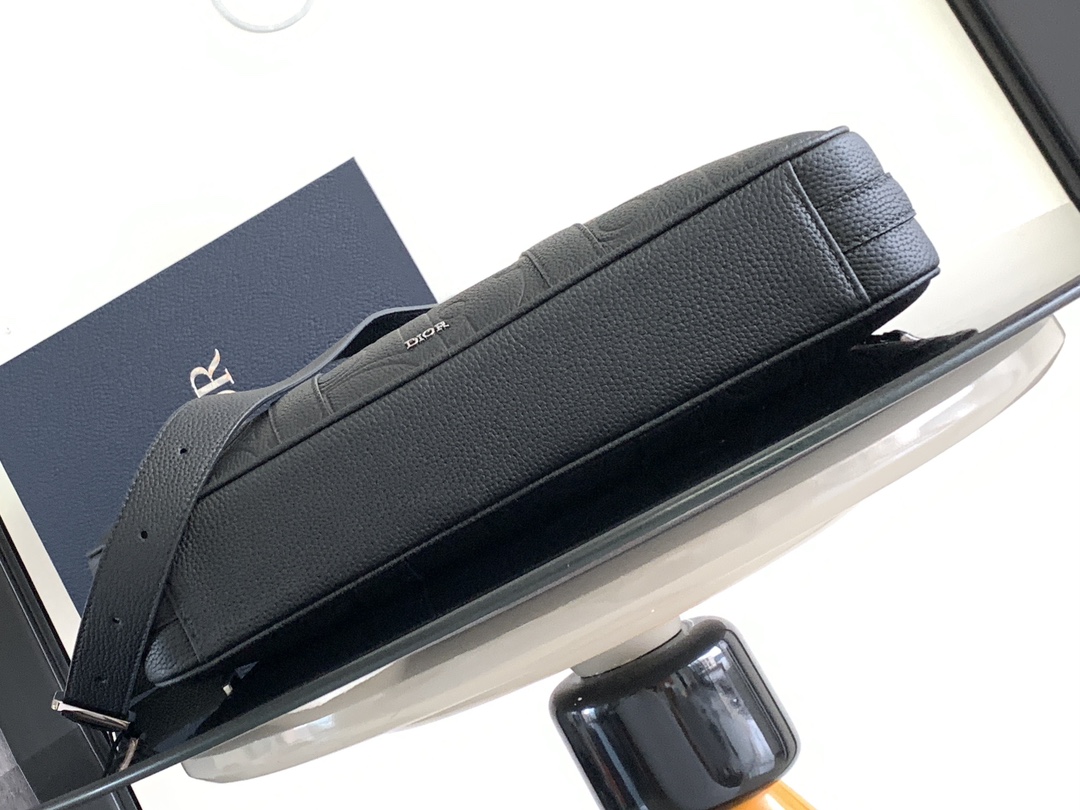 26SS新作Dior Gravity★ディオールビジネスバッグコピー最高品質人気1ESBR180CDP