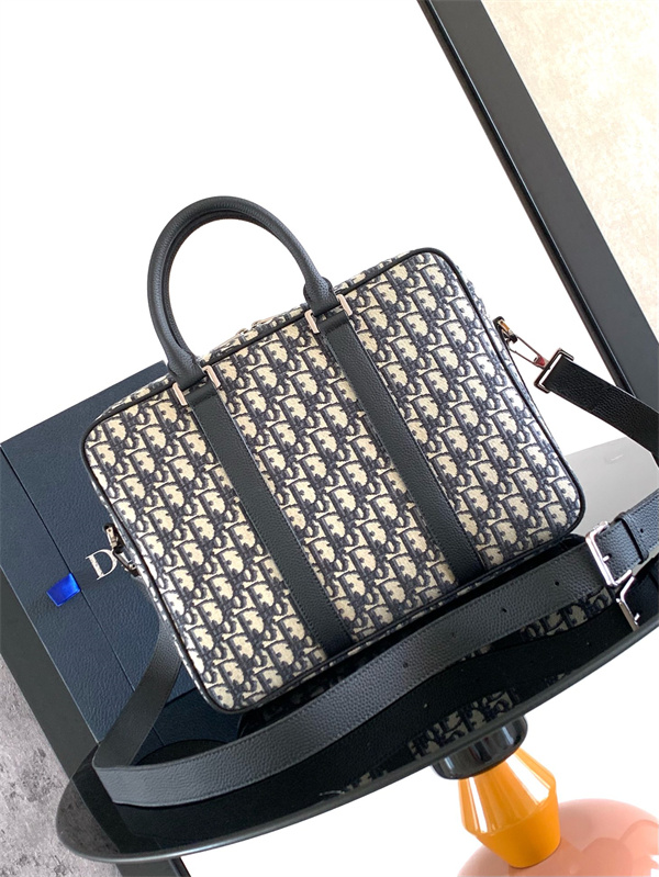 大人気Dior Oblique ★ディオールビジネスバッグスーパーコピー 1ESBR180YKY H03E