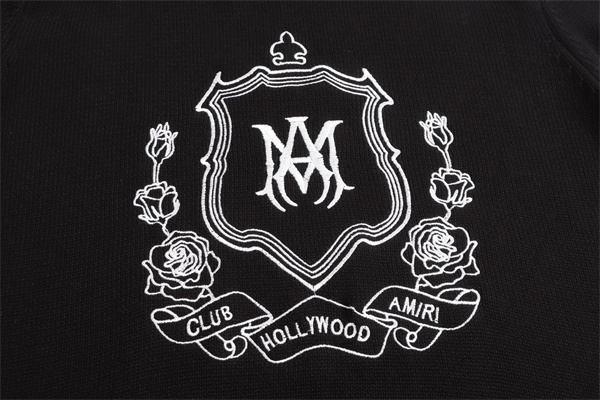 クラシックエンブレム刺繍 クルーネック モードクラシカル AMIRI アミリ コピー ニット こなれ見え 上質ストリート