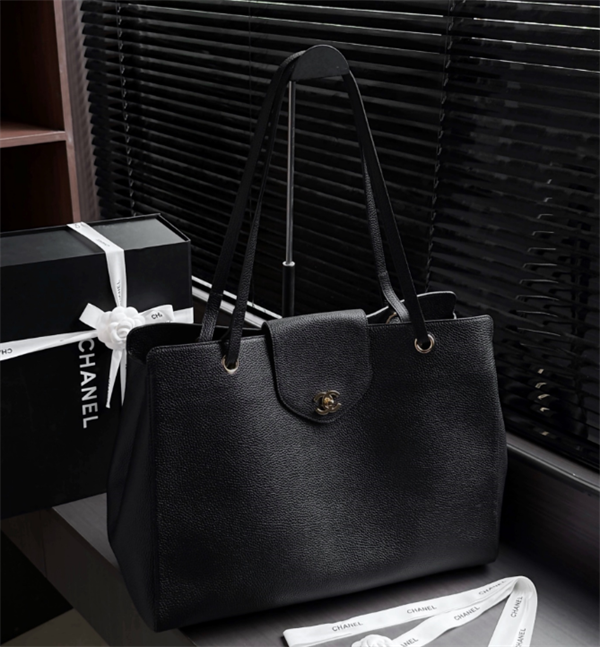 2026最新♡♡Chanel Supermodel Toteシャネルトートバッグコピー大容量通勤バッグ