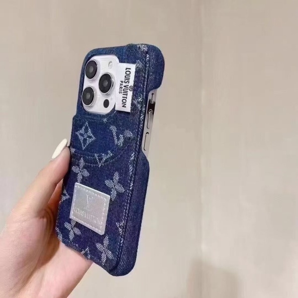 LOUIS VUITTON コピー IPHONE17 新作 デニム調 ポケット付き iPhoneケース モノグラム 保護ケース 売れ筋候補