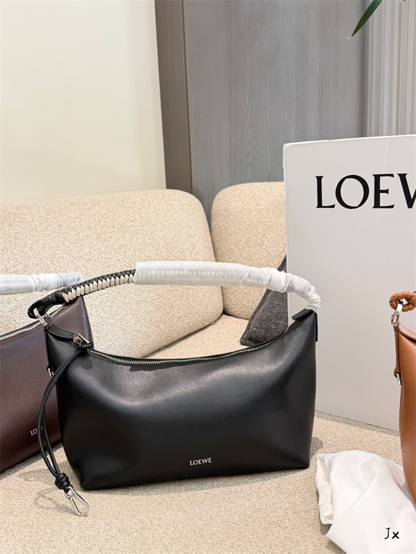 Loewe ロエベハンドバッグコピー2026人気新作ファッション最新トレンド4色斜め掛け