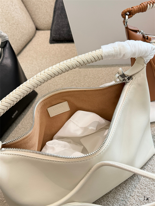 Loewe ロエベハンドバッグコピー2026人気新作ファッション最新トレンド4色斜め掛け