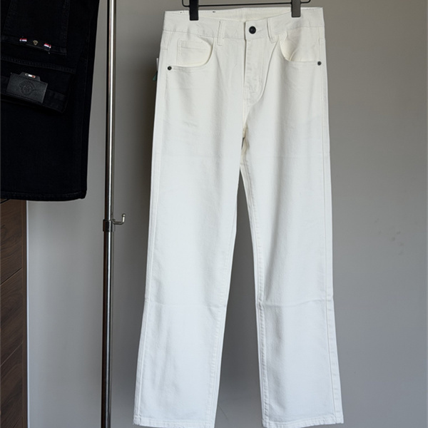 2026SS ホワイトデニム ワイドストレート アーバンスタイル MONCLER
