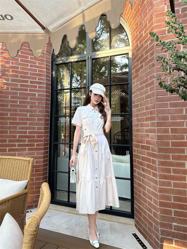 上質フェミニン ティアードロングワンピース 軽やか素材 DIOR ディオール コピー ワンピース きれいめスタイル 都会的モード感