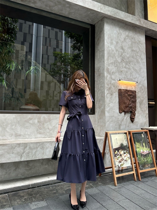 上質フェミニン ティアードロングワンピース 軽やか素材 DIOR ディオール コピー ワンピース きれいめスタイル 都会的モード感
