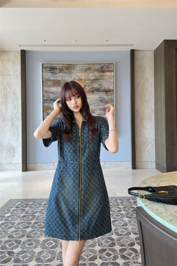 デニムモノグラム フロントジップデザイン きれいめスタイル フレンチムード GUCCI グッチ コピー ワンピース
