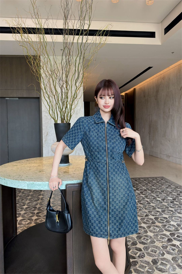 デニムモノグラム フロントジップデザイン きれいめスタイル フレンチムード GUCCI グッチ コピー ワンピース