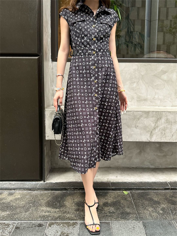 モノグラムシャツワンピース フレンチシック 着痩せシルエット LOUIS VUITTON ルイヴィトン コピー ワンピース 主役級ラグジュアリーコーデ