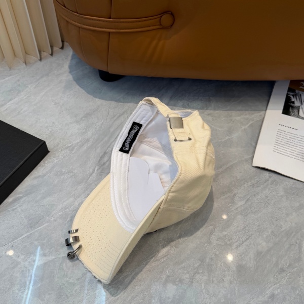 Chrome Hearts クロムハーツ 2026新作 クロスモチーフヴィンテージダメージベースボールキャップ メタルリング付き ユニセックス 人気