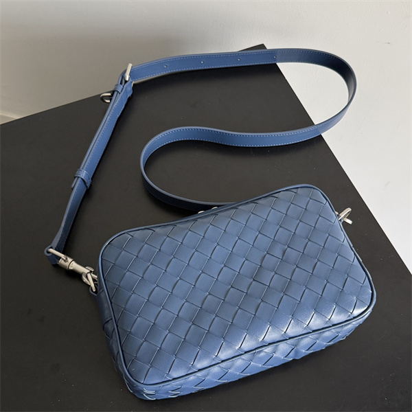 BOTTEGA VENETA INTRECCIATOボッテガ ヴェネタ カメラバッグコピーショルダー2026最新ユニセックス