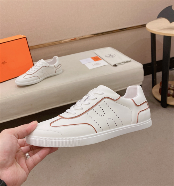 入手困難2026SS★Hermès エルメススニーカースーパーコピー履き心地メンズおしゃれカジュアルスタイル