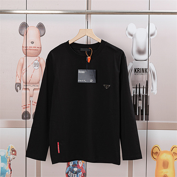 ロングスリーブ シンプルブラック 通勤カジュアル PRADA プラダ コピー Tシャツ 着回し対応 注目商品