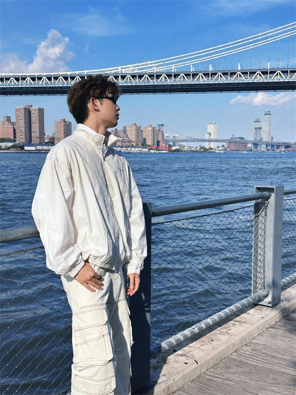 ライトジャケット フード付き 薄手アウター 春夏対応 軽量タイプ 旅行コーデ ACNE STUDIOS アクネストゥディオズ コピー ジャケット