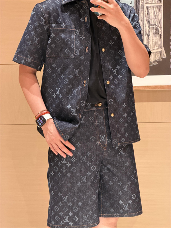デニムシャツジャケット モノグラム総柄 ショートスリーブ LOUIS VUITTON ルイヴィトン コピー シャツジャケット 軽アウター風デザイン デイリーコーデ向け