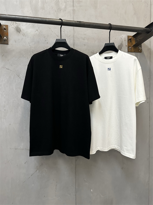 お洒落に魅せる 2026春夏新作 フェンディ FENDI Tシャツ半袖コピー 激安(日本最大級)