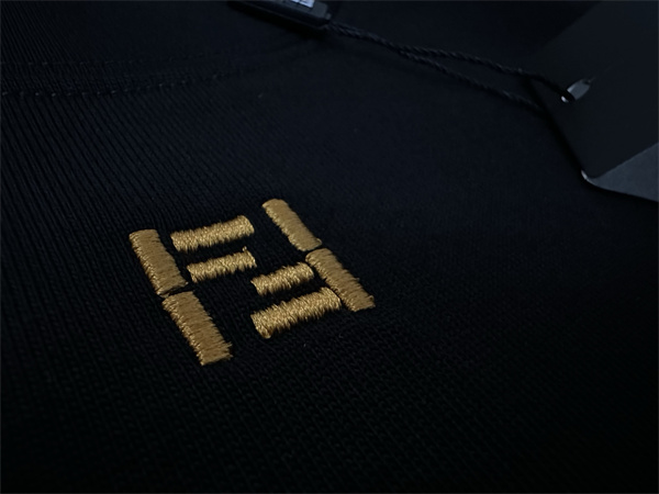 お洒落に魅せる 2026春夏新作 フェンディ FENDI Tシャツ半袖コピー 激安(日本最大級)