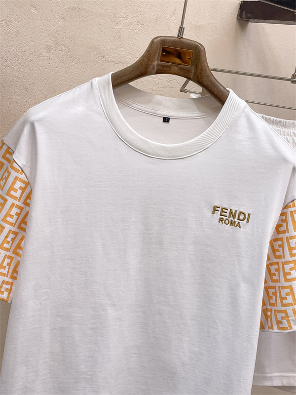 フェンディ FENDI 上下セット コピー 2026年トレンド感が強い カジュアルスタイルを軽快に 激安(日本最大級)