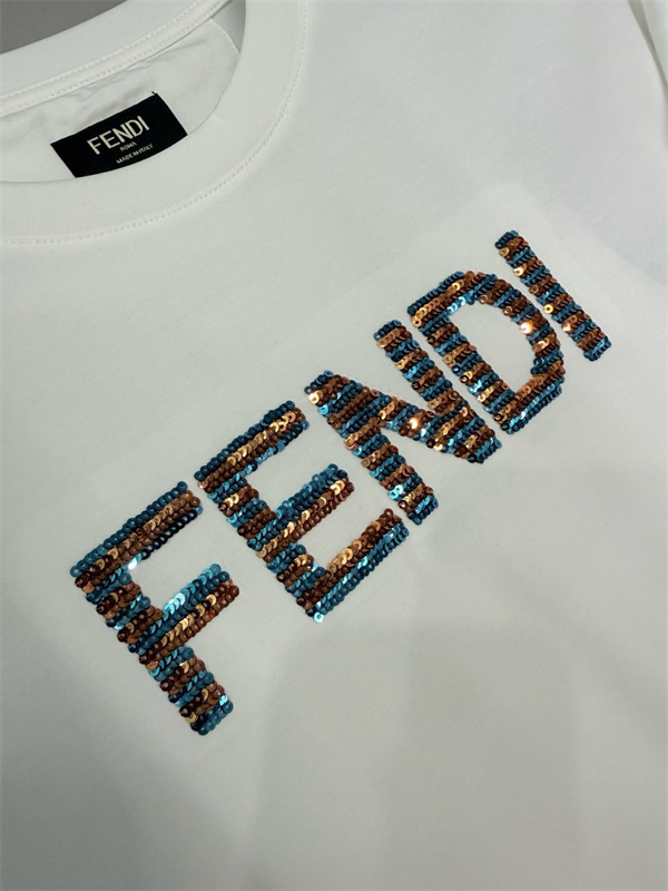 新作入荷セール相性抜群定番ロゴプリント半袖メンズ夏服FENDIフェンディ t シャツ コピー