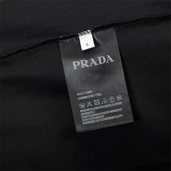 カジュアル半袖 ロゴポケットデザイン メンズ 高見え PRADA プラダ コピー Tシャツ 人気モデル