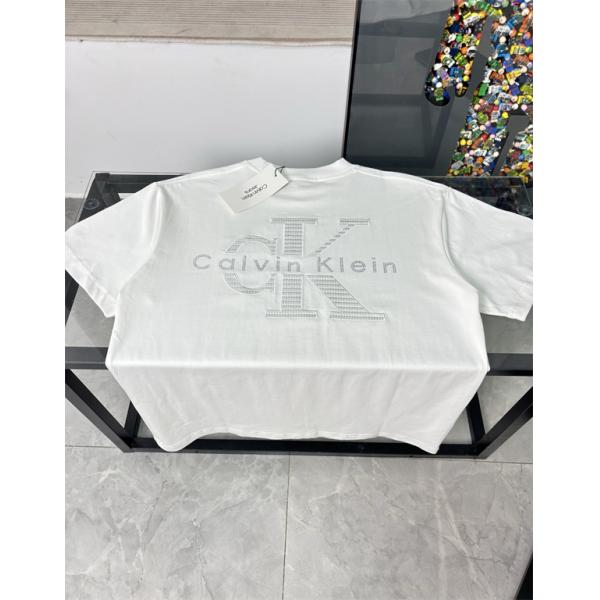 ロゴアクセント 半袖 メンズ スタイリッシュ こなれ感 LOUIS VUITTON ルイヴィトン コピー Tシャツ 人気モデル
