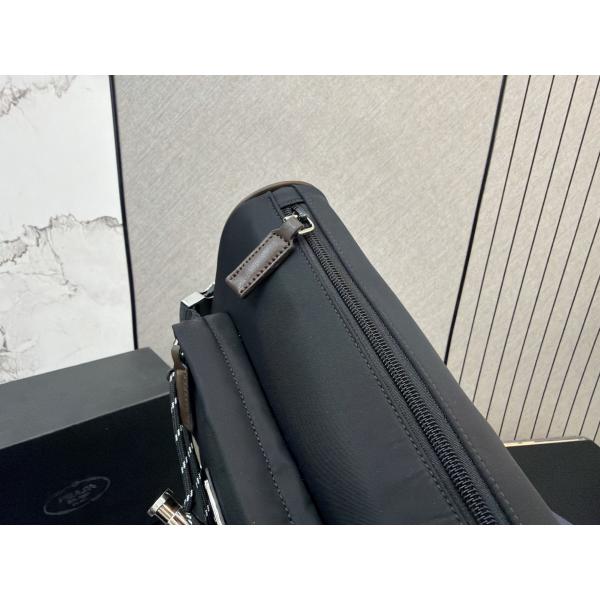 【2026激安】Re-NylonプラダショルダーバッグスーパーコピーSaffiano Prada ユニセックス上品
