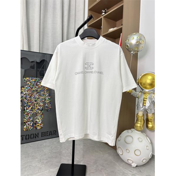 ワンポイントロゴ 半袖 メンズ きれいめコーデ 快適な着心地 CHANEL シャネル コピー Tシャツ 人気モデル