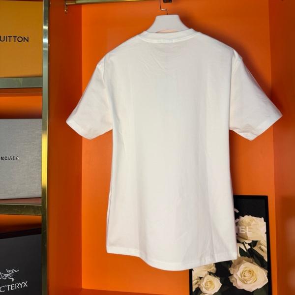 LOEWE ロエベ アナグラム キャラクタープリントTシャツ 高密度コットン 立体表現 デイリー カジュアル 売れ筋 ユニセックス