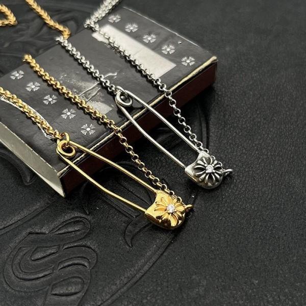 CHROME HEARTS コピー クロムハーツ コピー セーフティピンネックレス クロスフラワーモチーフ シルバーチェーン ペンダントアクセサリー