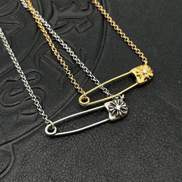 CHROME HEARTS コピー クロムハーツ コピー セーフティピンネックレス クロスフラワーモチーフ シルバーチェーン ペンダントアクセサリー