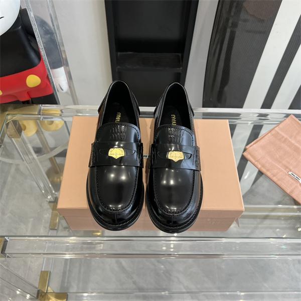 オシャレ26新作 MiuMiu ミュウミュウ靴スーパーコピー履き心地抜群で痛くなりません