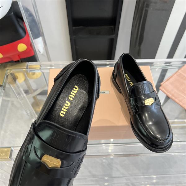 オシャレ26新作 MiuMiu ミュウミュウ靴スーパーコピー履き心地抜群で痛くなりません