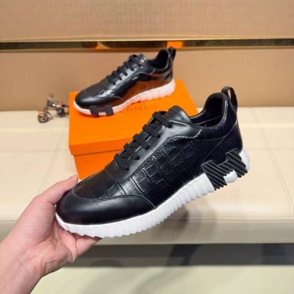 HERMES コピー エルメス コピー クロコ型押しレザースニーカー 軽量ソール 快適フィット 大人カジュアル