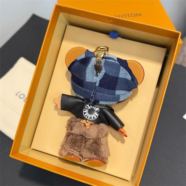 超人気♥ルイヴィトンバッグチャームコピー2026トレンドLV LOUIS BEAR可愛い