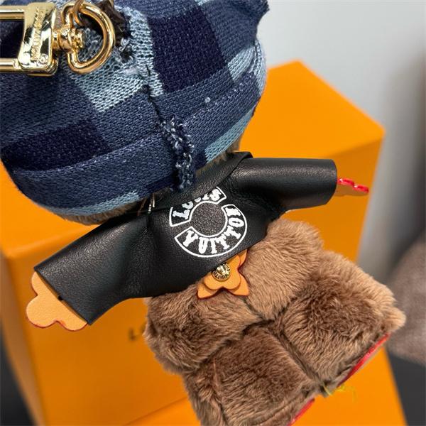 超人気♥ルイヴィトンバッグチャームコピー2026トレンドLV LOUIS BEAR可愛い