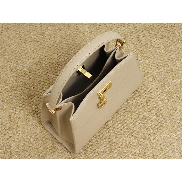 Salvatore Ferragamo Studio Boxフェラガモハンドバッグコピー人気2026トレンド最新作
