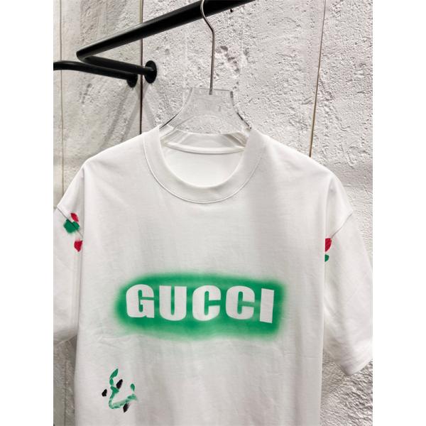 ロゴプリント 刺繍アクセント クルーネック GUCCI グッチ コピー 半袖Tシャツ 2026話題感 主役トップス 即戦力アイテム