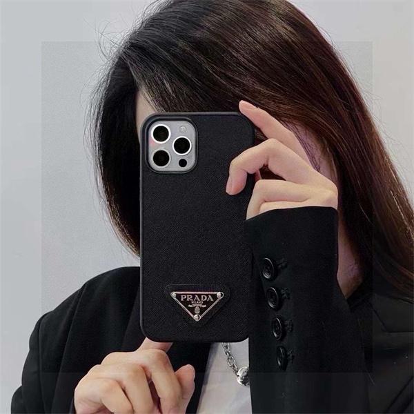 スタイリッシュ＆耐久性Prada プラダiPhone17ケースコピー スマホケース  薄型 軽量 傷防止