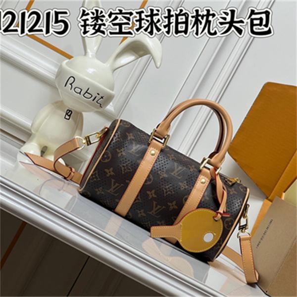 ミニボストンバッグ 丸みフォルム LOUIS VUITTON ルイヴィトン コピー チャーム付き 外出コーデ向け 人気商品