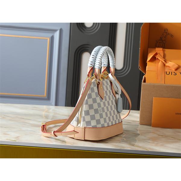 ショルダーバッグ ダミエ柄 ボストン風シルエット LOUIS VUITTON ルイヴィトン コピー チャーム付き 着回し力 ショップおすすめ