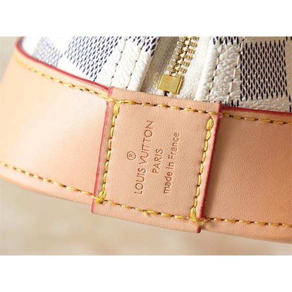 ショルダーバッグ ダミエ柄 ボストン風シルエット LOUIS VUITTON ルイヴィトン コピー チャーム付き 着回し力 ショップおすすめ