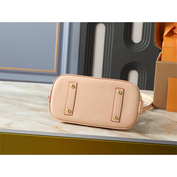 ショルダーバッグ ダミエ柄 ボストン風シルエット LOUIS VUITTON ルイヴィトン コピー チャーム付き 着回し力 ショップおすすめ