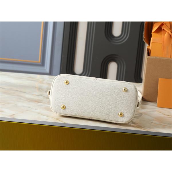 2WAYバッグ 型押しロゴデザイン 丸みシルエット LOUIS VUITTON ルイヴィトン コピー 肩掛け対応 旬顔フェミニン